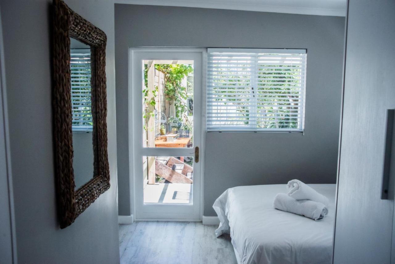 Villa Seven On Flora- Hot Tub, Modern With Amazing Outside Area Hermanus Exterior foto