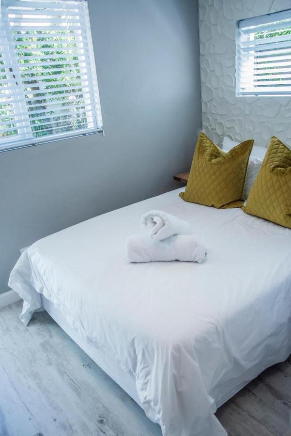 Villa Seven On Flora- Hot Tub, Modern With Amazing Outside Area Hermanus Exterior foto